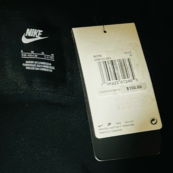 Nike Black Hooded Jacket - Picture 5 of 10